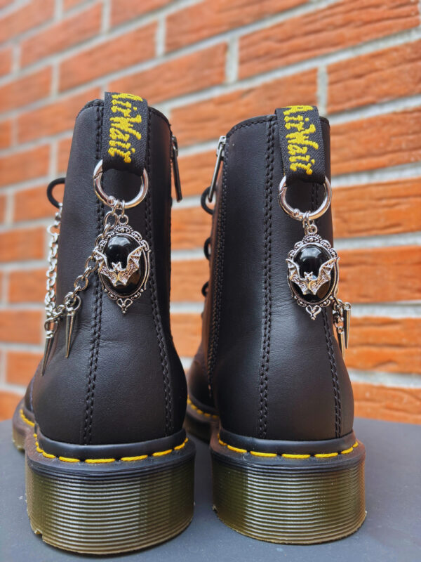 Chaîne de bottes “Sceau du Néant”