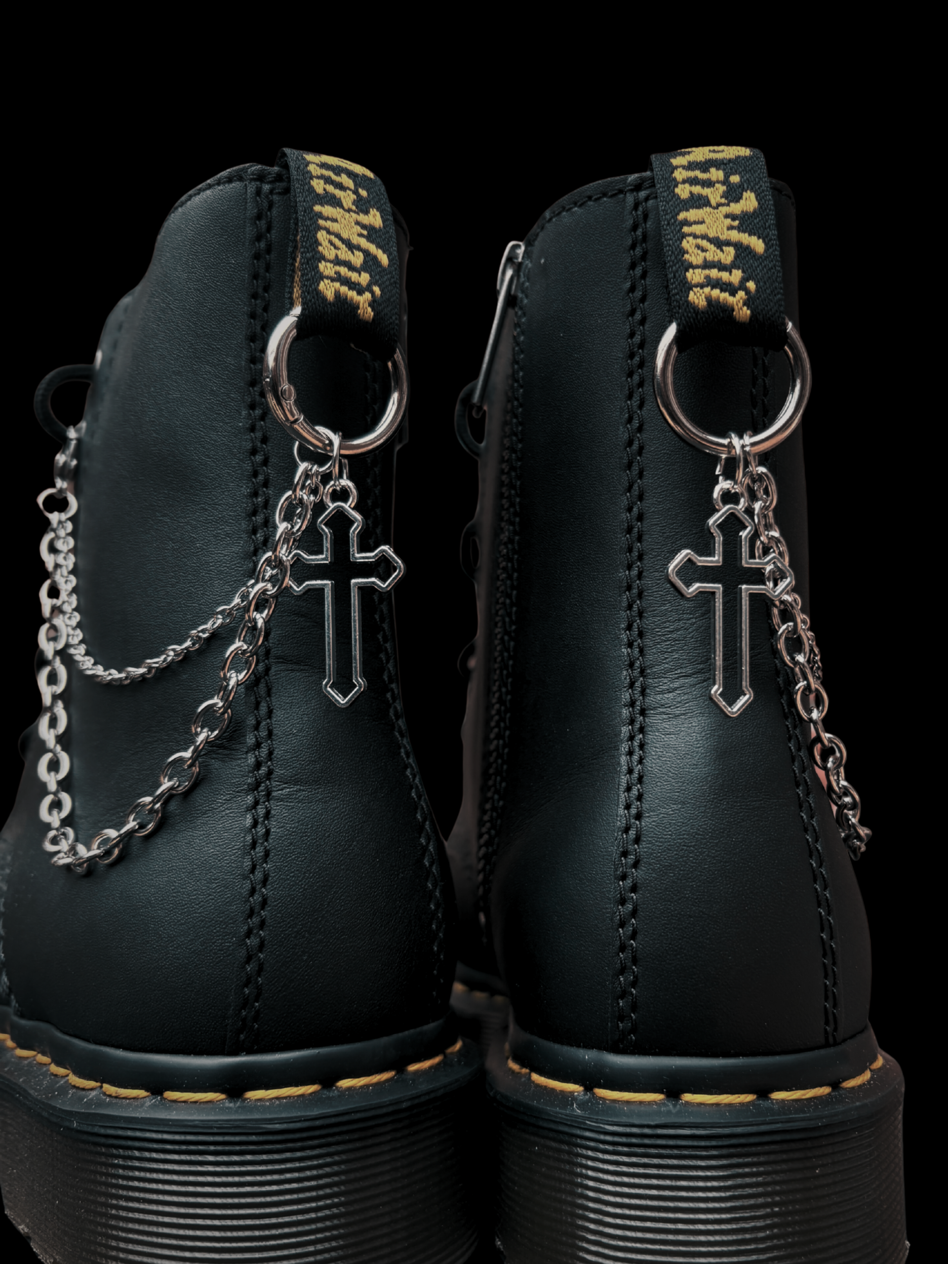 Chaine croix du silence Chaine croix du silence