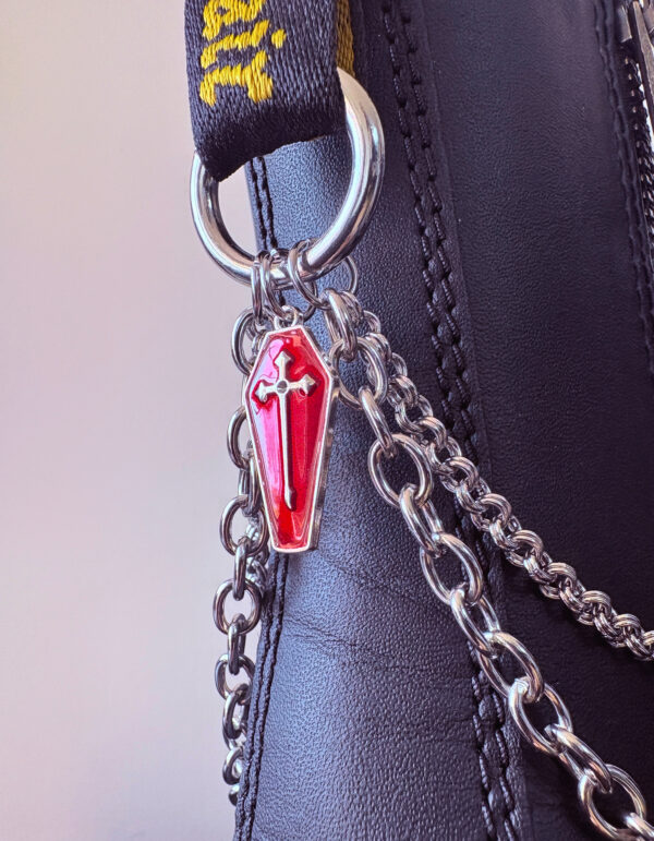 Chaîne de bottes “Rite Sanglant”