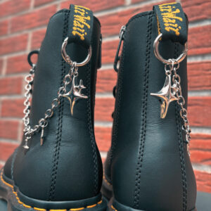 Chaîne de bottes “Étoiles du Néant”