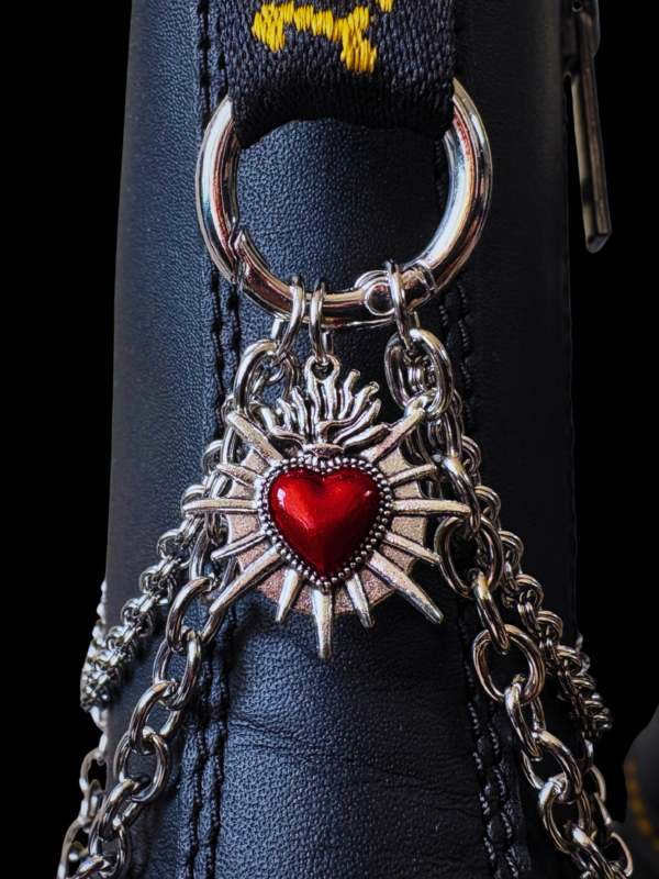 Chaines coeur rouge ardent Chaines coeur rouge ardent