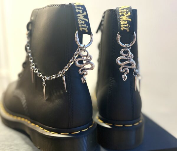 Chaîne de bottes “Serpent d’Argent”