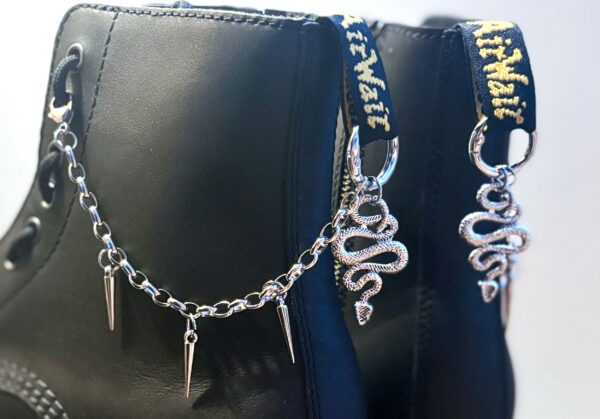 Chaîne de bottes “Serpent d’Argent”