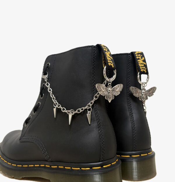 IMG_1481 Âme Nocturne - Chaînes de bottes