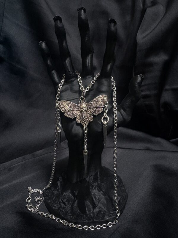 Collier “Murmure Funèbre”