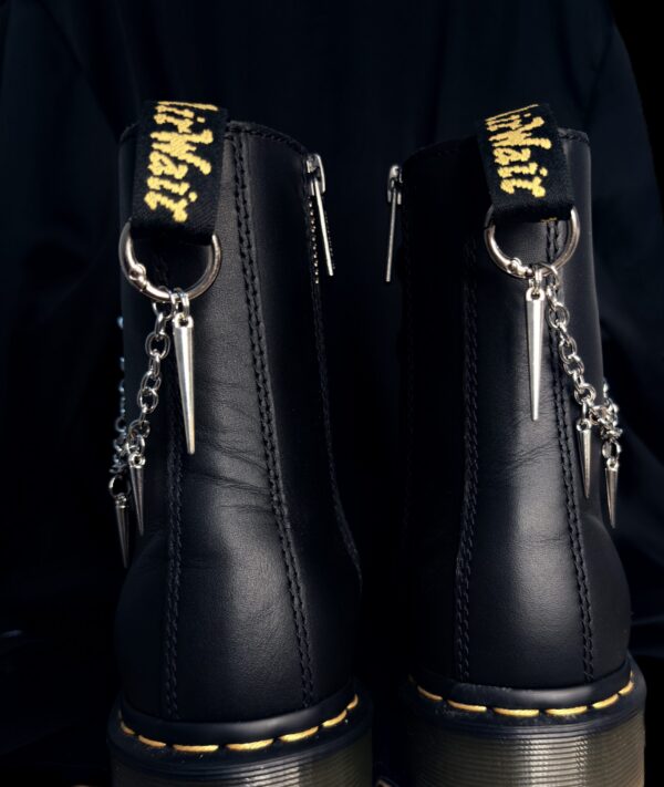 IMG_2196 Larmes d’Acier - Chaînes de bottes