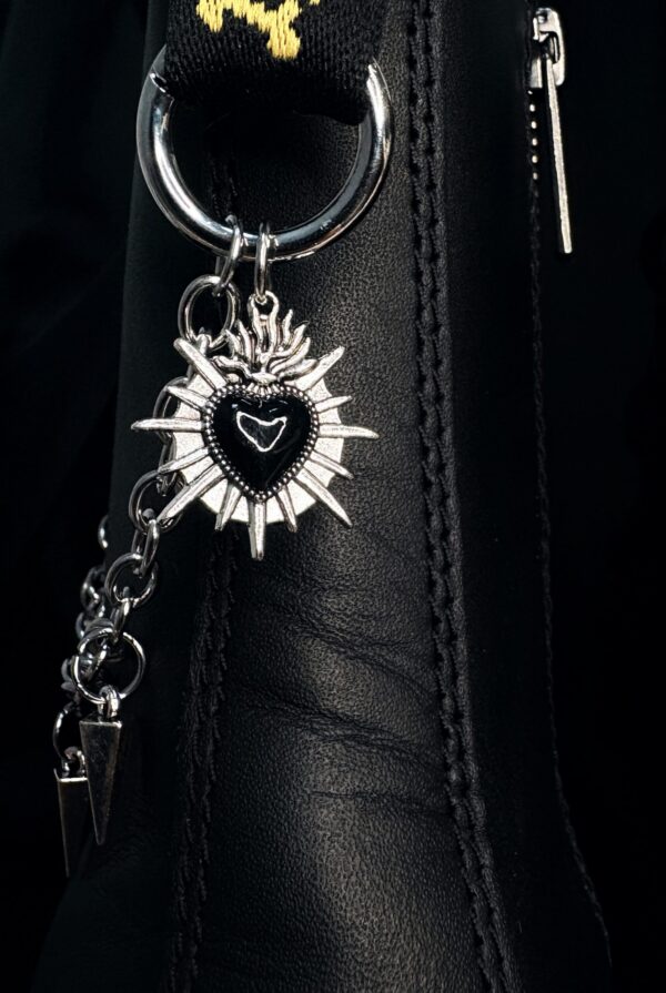 Chaîne de bottes “Cœur Maudit”