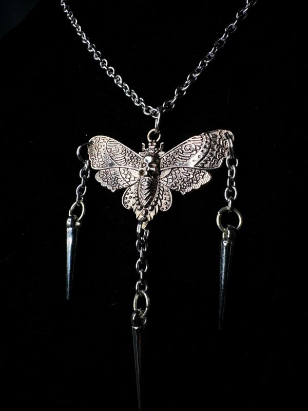 Collier “Murmure Funèbre”