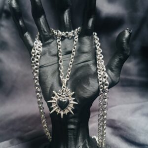 collier cœur noir flamboyant