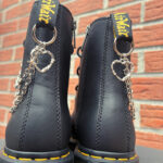 c072cfe7-721c-4950-ae7e-f275aa3c4240 Cœur Entravé - Chaînes de bottes