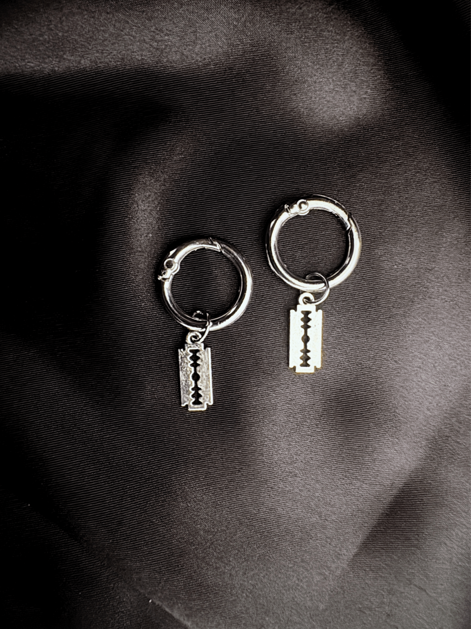 Design sans titre (50) Charm Lame d’Ombre