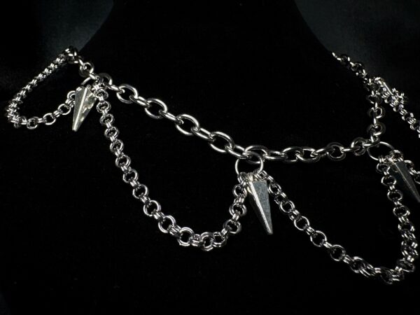 Collier “Shadow Spikes”