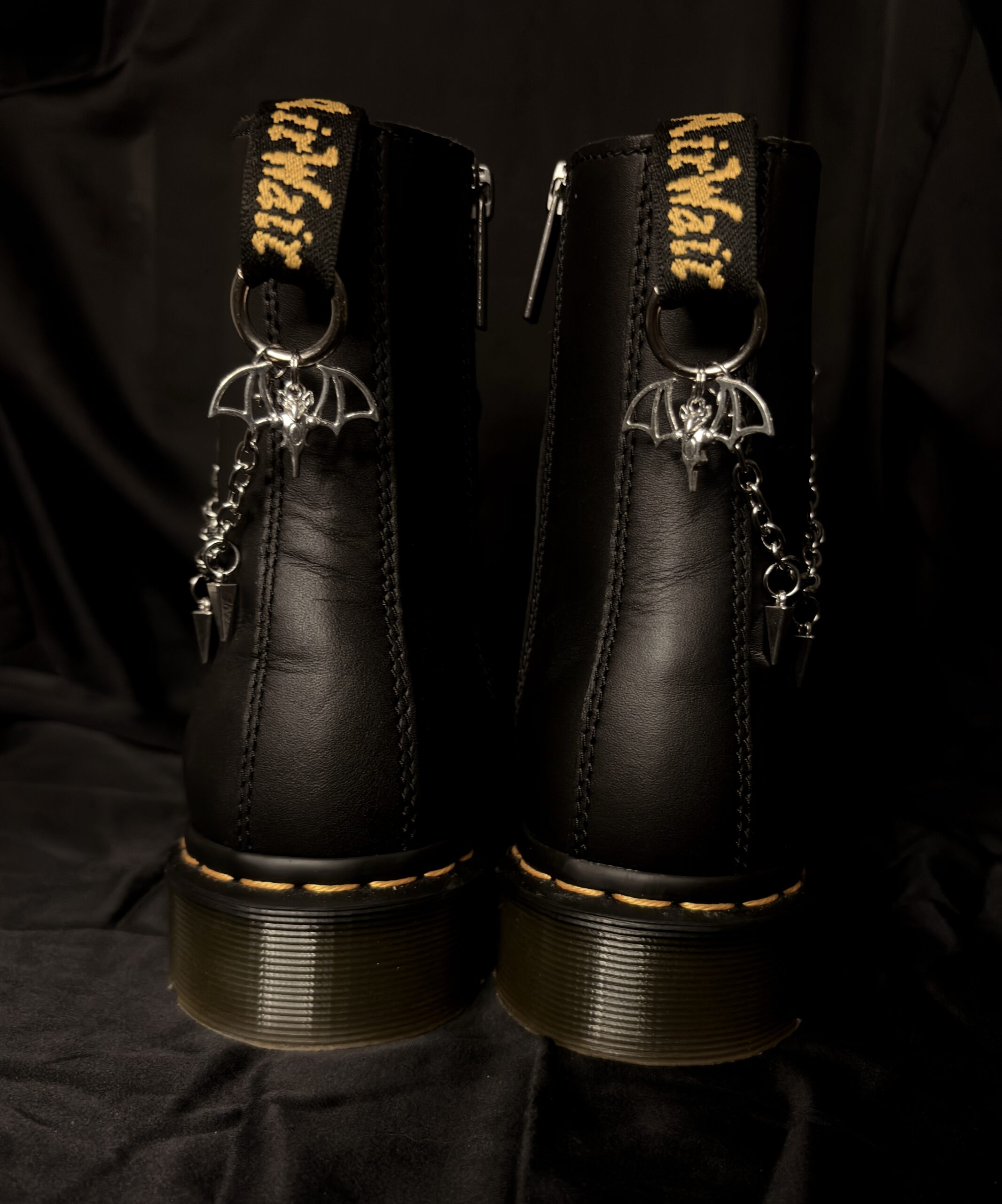 Chaine de botte ailes nocturnes