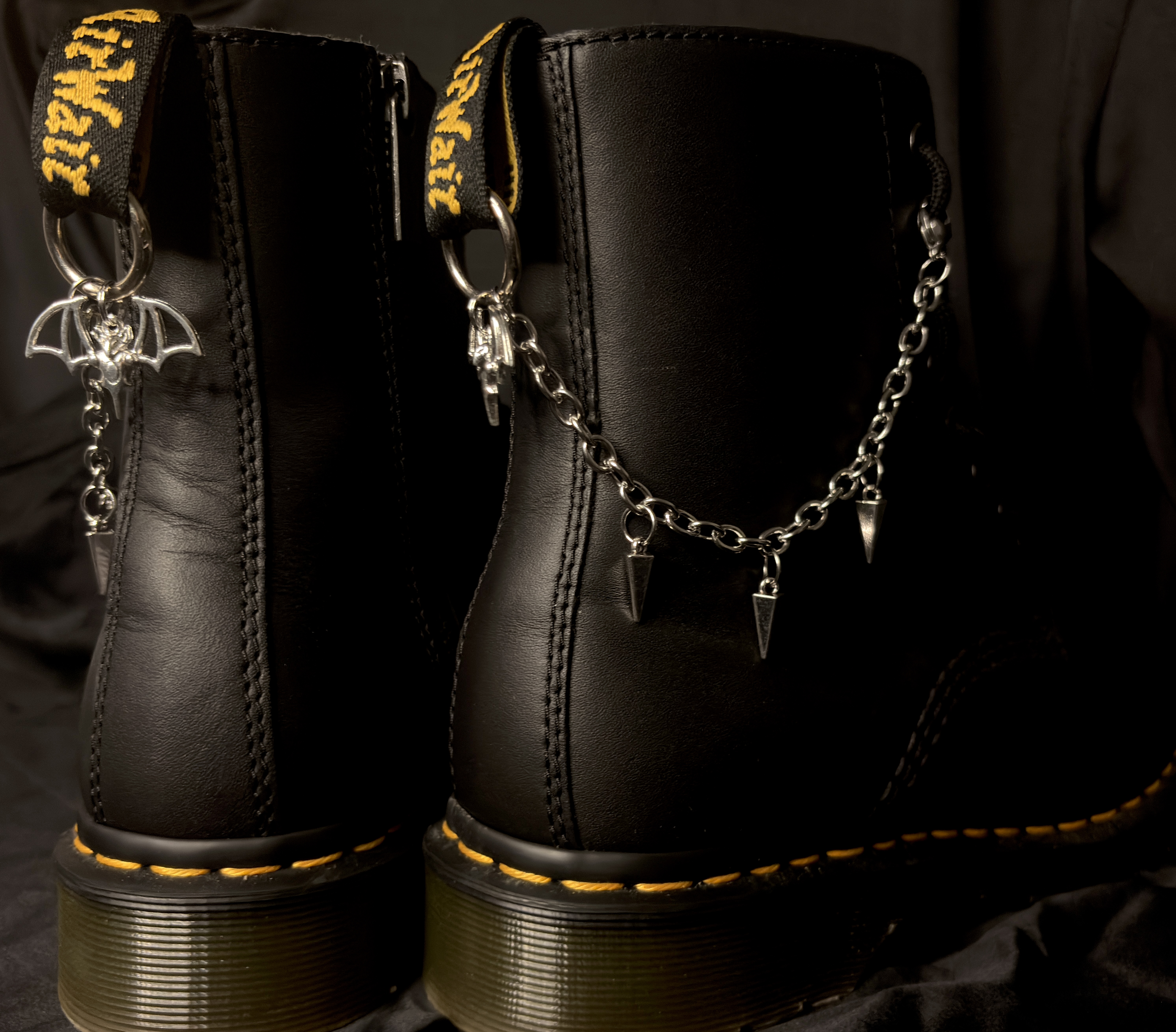 Chaine de botte ailes nocturnes