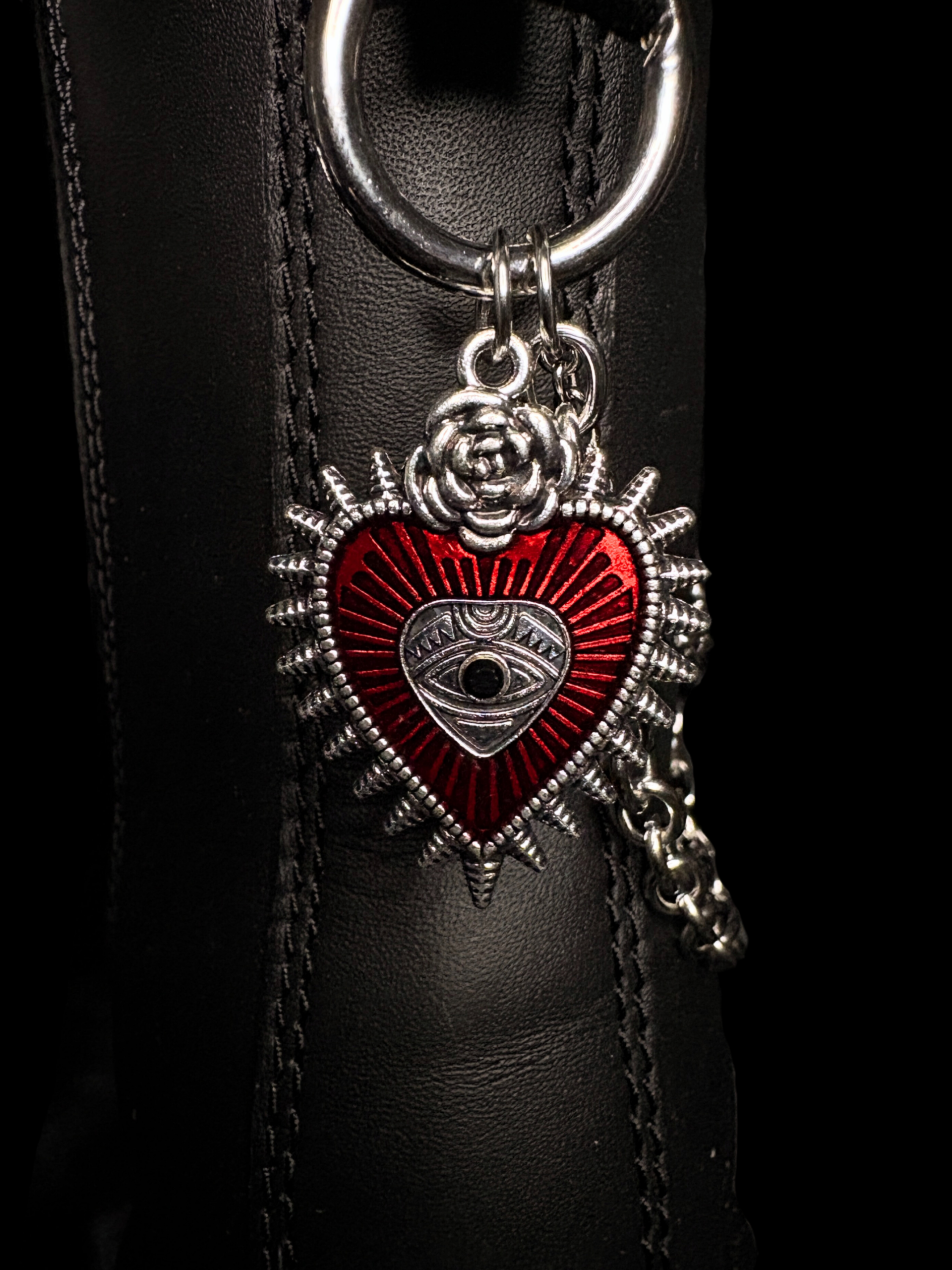chaine de bottes heart of visions chaine de bottes heart of visions