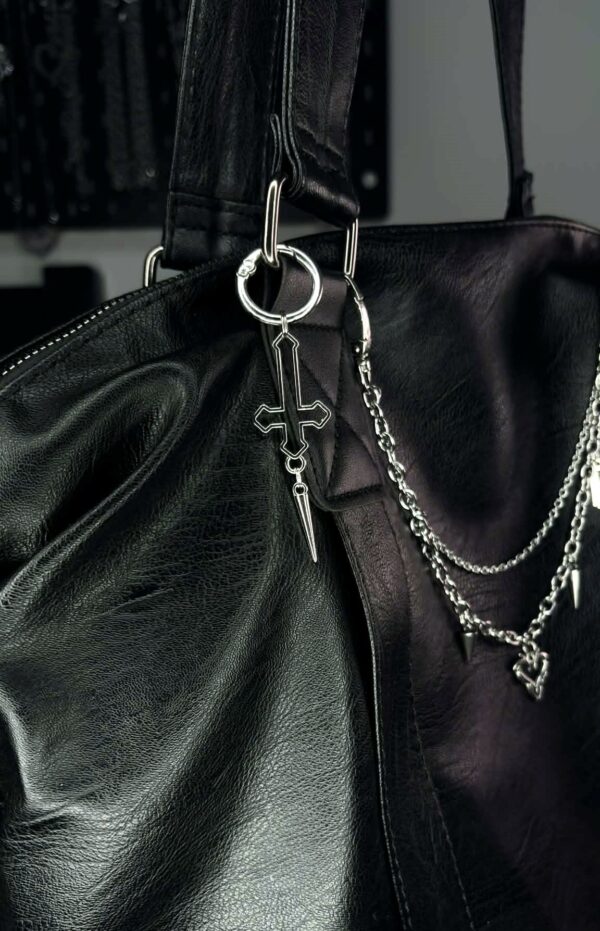 porte clé heretic spade cross