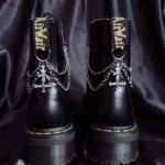 21fda9ec-74c3-4880-b8d9-e0904dd5a9b5 Chaîne de Bottes "Infernal Cathedral"