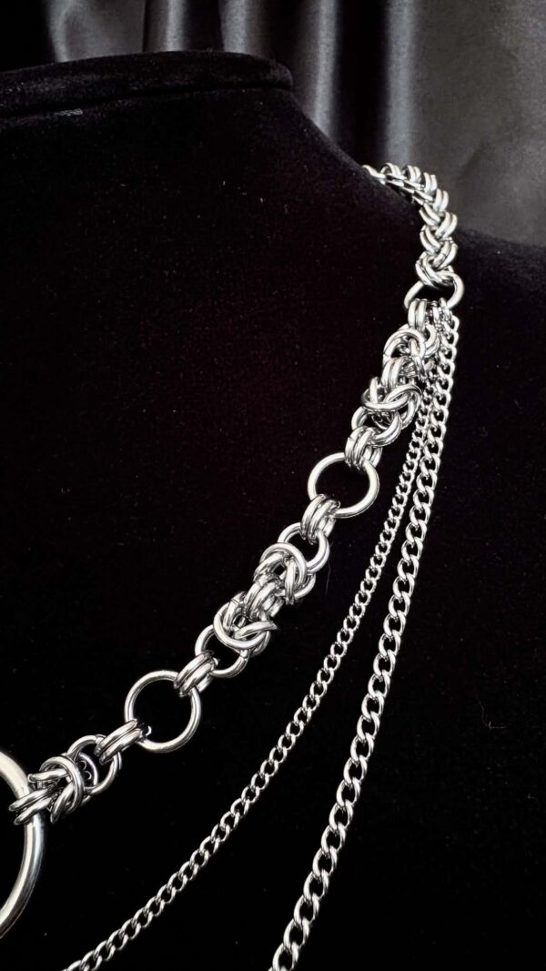 4d6c71a0-a9cb-446b-b97c-ba36a7083767 Nyx – Collier