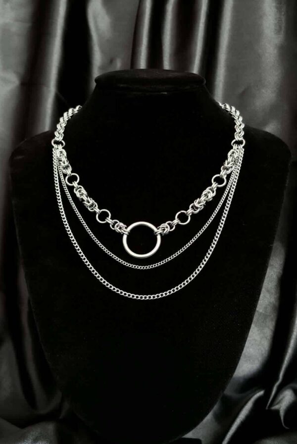 814ced73-7a96-42fc-bb99-fdd155857a3f Nyx – Collier