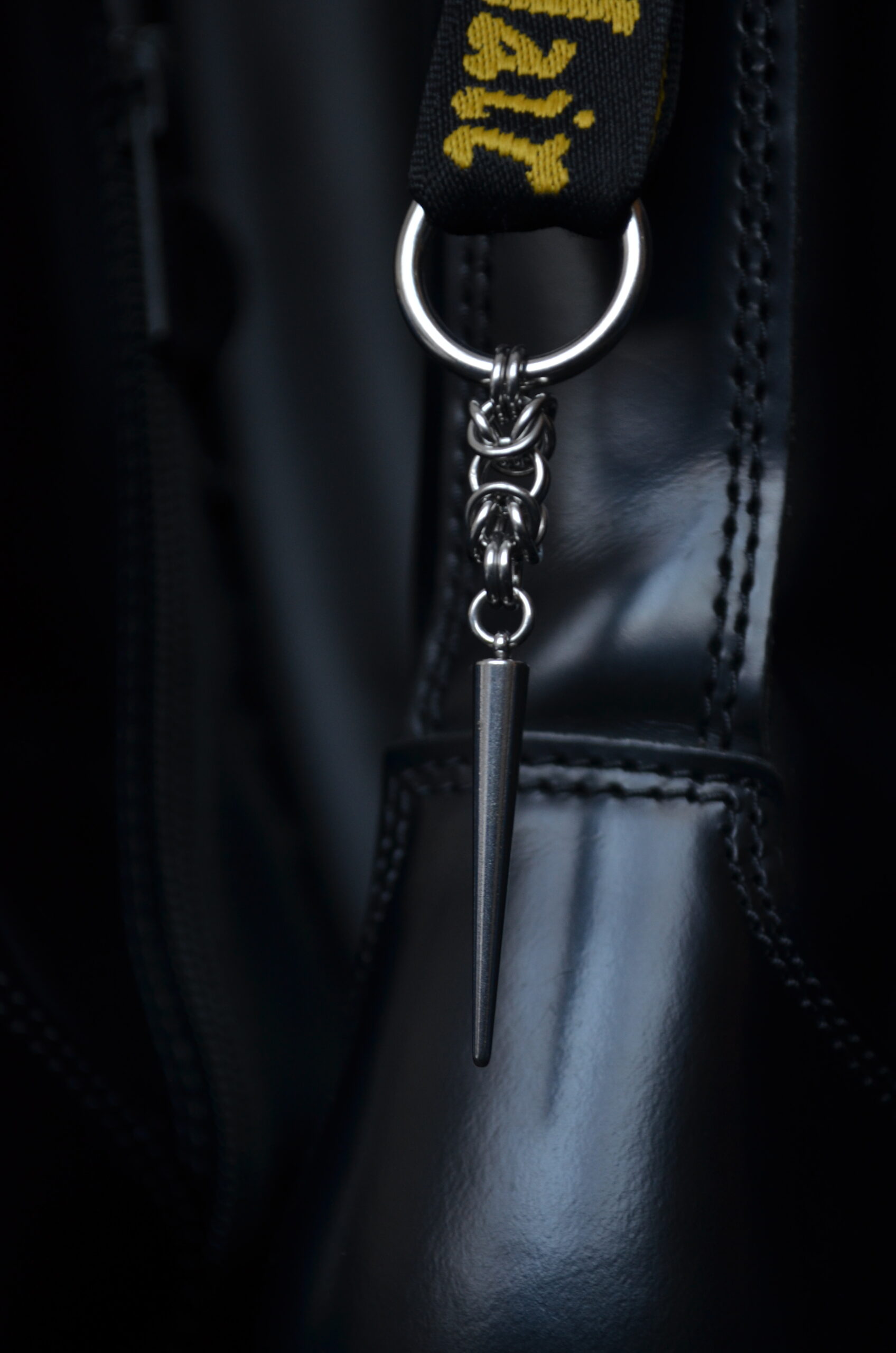 Requiem – Charms de Bottes