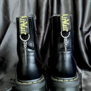 Requiem – Charms de Bottes
