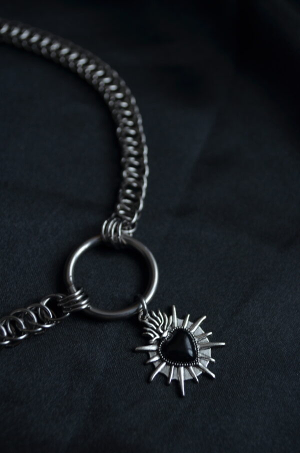 Sacrement – Collier