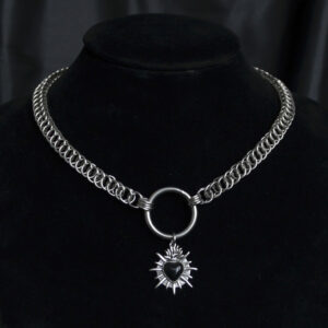 Sacrement – Collier